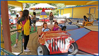 Car Ride at Kiddieland - Parties Page